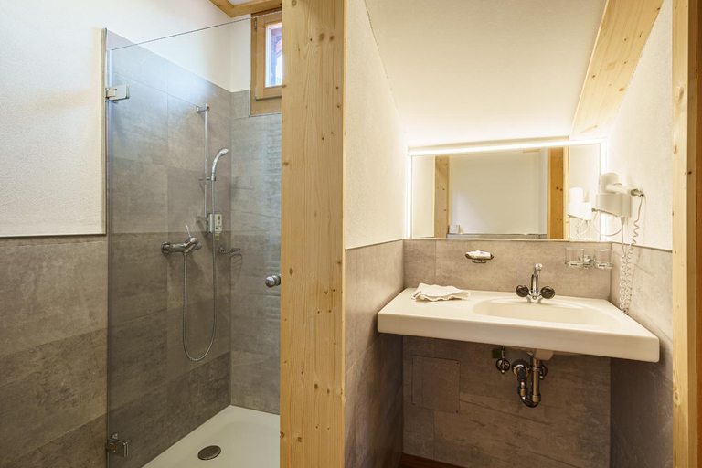 Bathroom 3, Hotel Silvapina, Prättigau/Davos