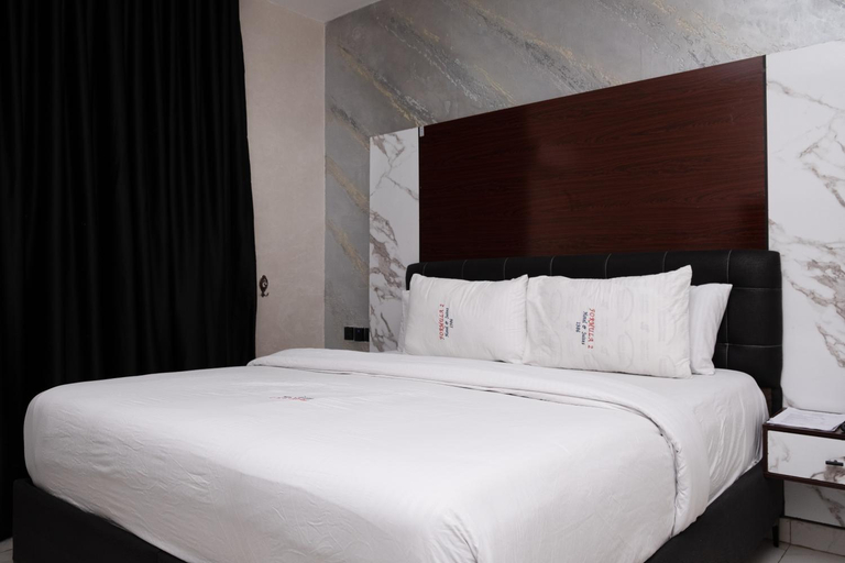 Bedroom 2, Formula 2 Hotel and Suites, Mushin