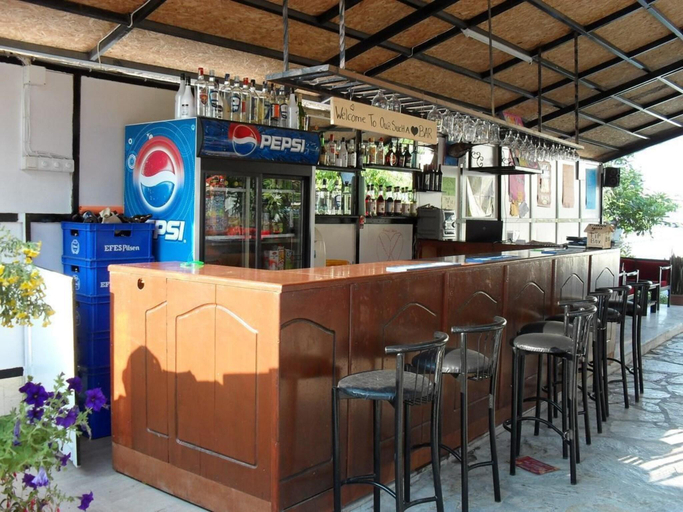Food & Drinks 4, Villa Ozalp, Ortaca
