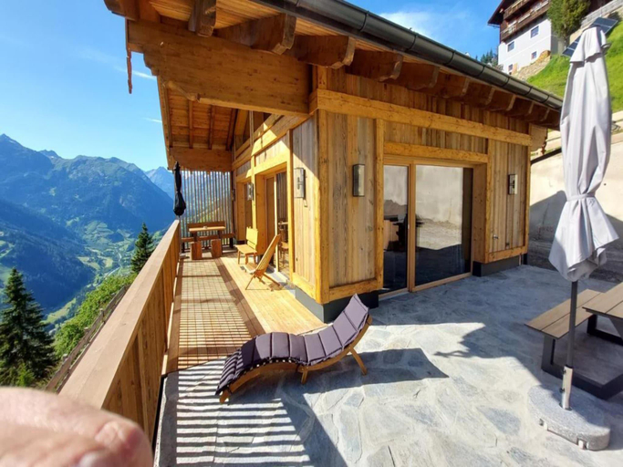 2, Chalet in Grosskirchheim with sauna and hot tub, Spittal an der Drau