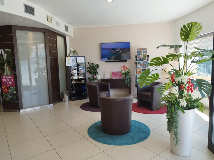 Public Area 4, Kairos Garda Hotel - Be Happy Hotels, Verona
