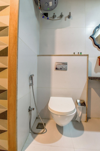 Bathroom 4, Fabhotel The Rajmani, Jaipur