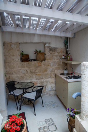 Others 3, Mark house nazareth