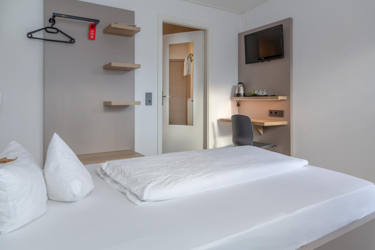 Bedroom 3, Hotel Lüneburg Süd, Lüneburg