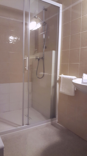 Bathroom 4, Le Sainte Florence, Vendée