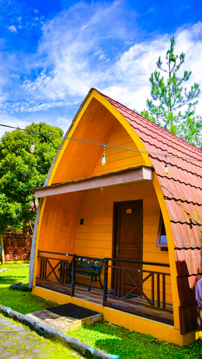 Exterior 4