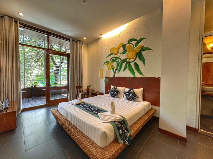Bedroom 2, Monsoon Riverside Hotel, Phnom Penh