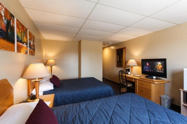 Bedroom 2, Frantz Inn, Division No. 2