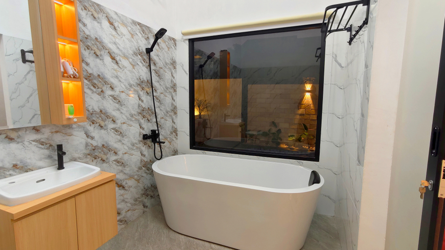 Bathroom 5, Vila Kelapa Gading Banjarbaru Syariah, Banjarbaru