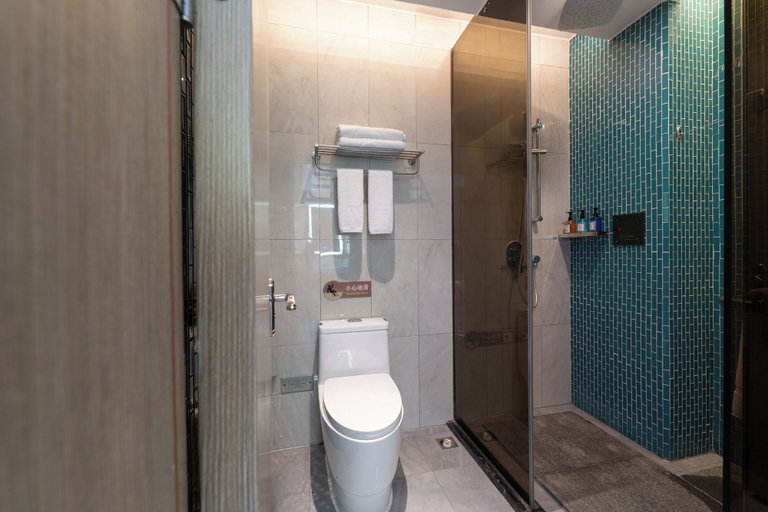 Bathroom, World Hotel Weihai Bathing Beach, Weihai
