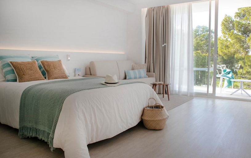 Bedroom 3, Els Pins Resort & Spa, Baleares