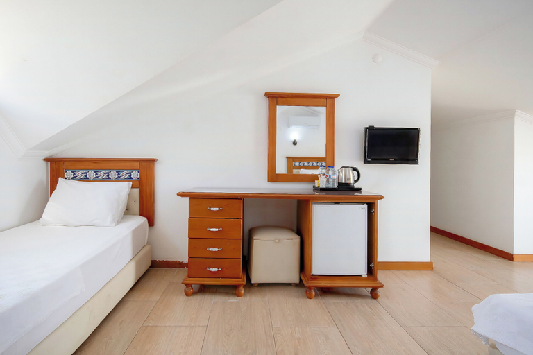 Bedroom 5, Datca Kilic Hotel, Datça