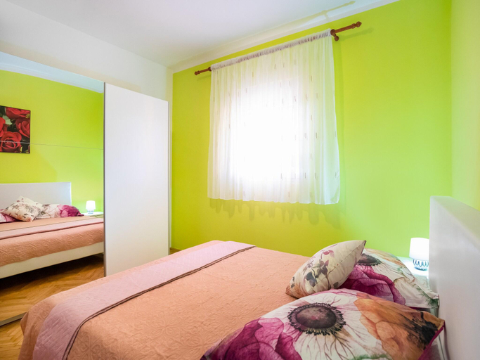 Others 2, Simplistic Apartment in Vir with Garden, Vir