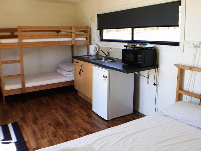 Bedroom 2, Tiny Away Escape at Granite Belt, Stanthorpe