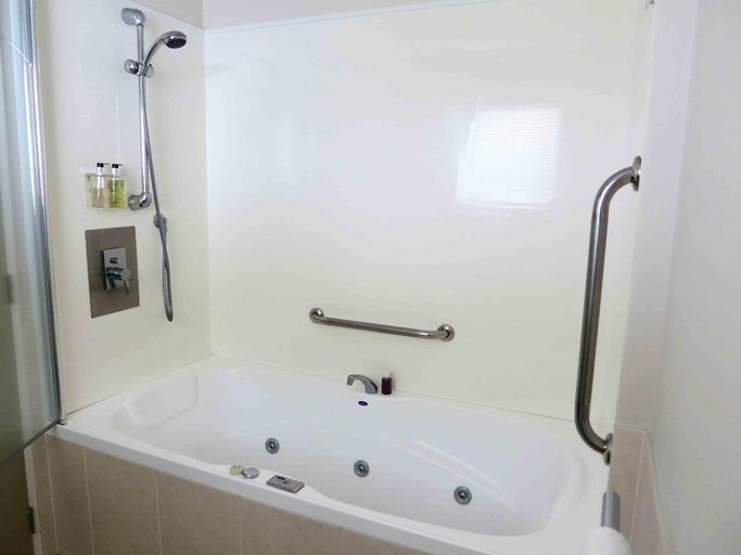 Bathroom 3, Ascot Motor Inn Taupo, Taupo