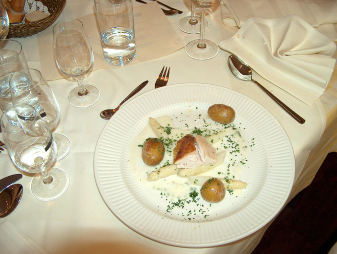 Food & Drinks 4, Zur Windmuhle Restaurant - Hotel, Warendorf