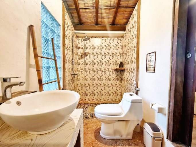 Bathroom 5, Panda Lumbung, Denpasar