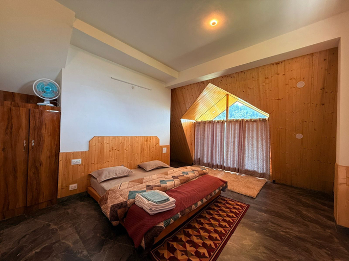 Bedroom 2, Noni’s Dream Villa, Kullu
