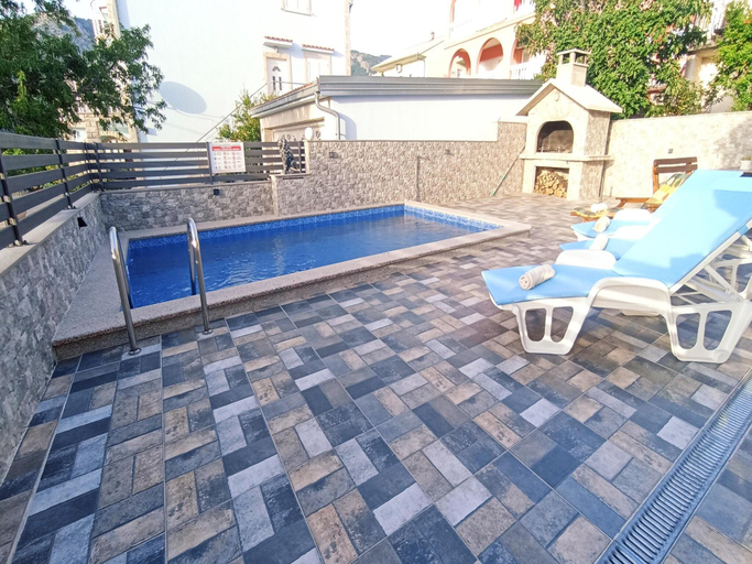 Sport & Beauty 2, Holiday Home in Senj with Pool near Beach, Senj