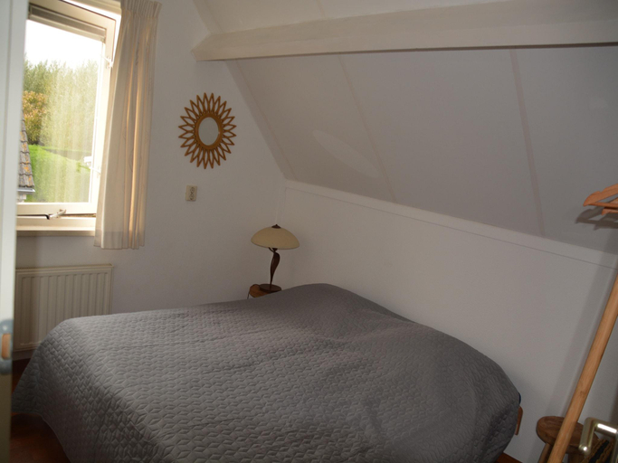 Others 5, Holiday Home in Quiet Park for Families, Kapelle