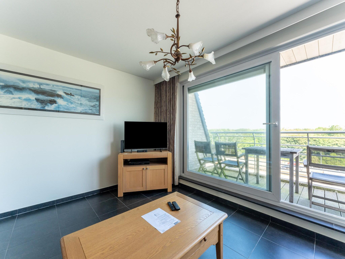 Others 5, Bright Coastal Stay in Bredene, West-Vlaanderen