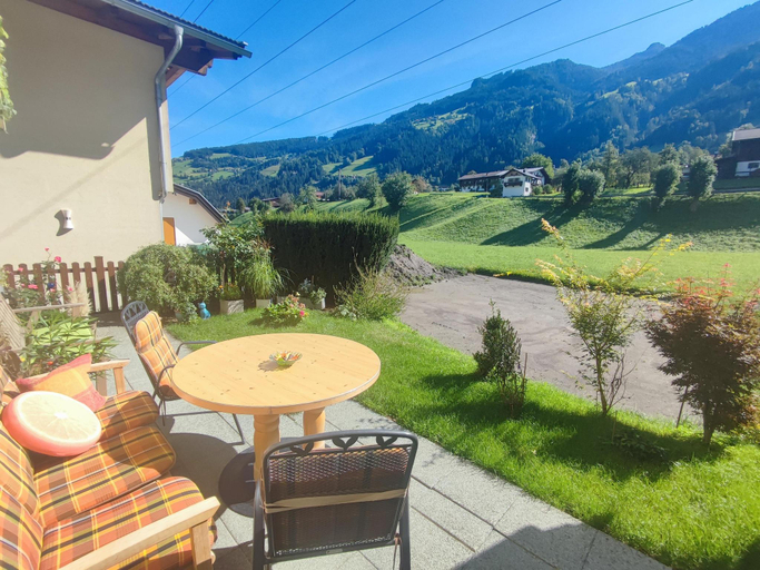 Others 3, Chalet in Ramsau near Horbergbahn Ski Lift, Schwaz