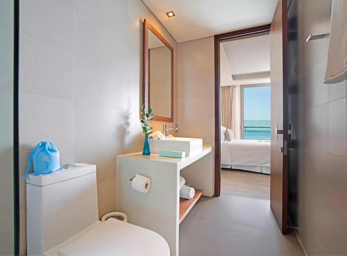 Bathroom 5, Romantic APT with SeaView - Beachfont, Da Nang