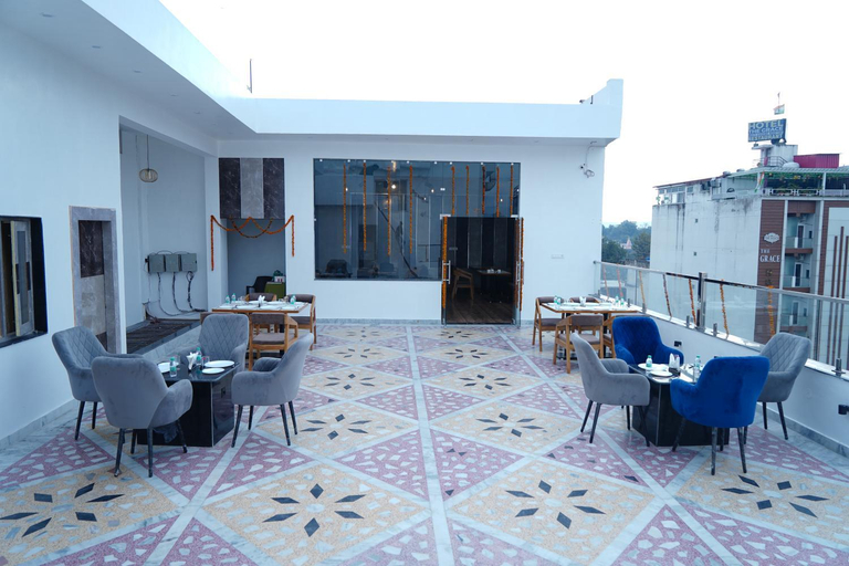 Food & Drinks 5, JSR Residency By AKC Hotels, Rishikesh, Garhwal