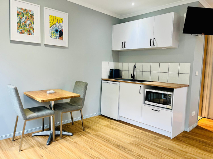 Others 2, Marengo Beach Studios- Pet Friendly, Colac-Otway - South
