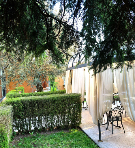 Exterior & Views 2, Corte Impero, Verona