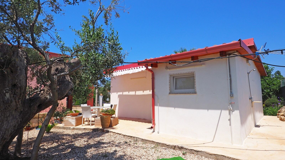 Others 4, Villa Ulivo Sleeps 7 Garden Close to the sea, Lecce
