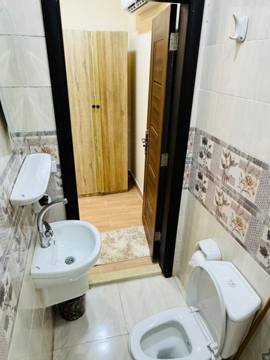 Bathroom 4, Sphinx palace pyramids view inn, Al-Ahram