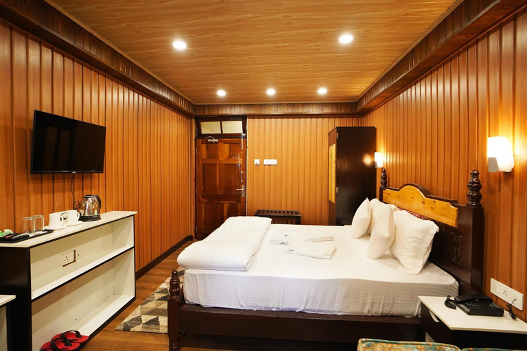 Bedroom 3, Sher Bengal, Darjiling