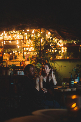Food & Drinks