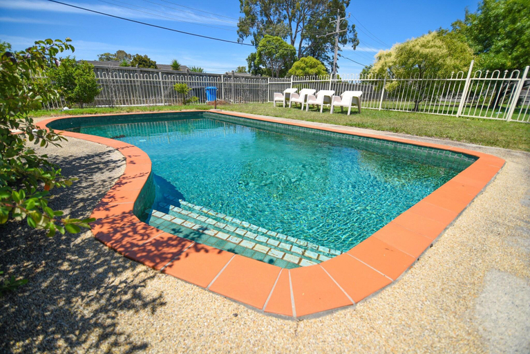 Sport & Beauty 5, Sandown Heritage Motel, Melbourne