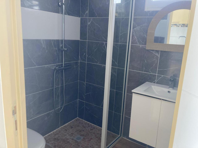 Bathroom 2, Residence l oiseau des iles, Grand-Bourg
