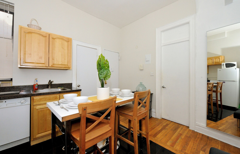 Room 4, Midtown West Furnished Apartment 3BR Perfect Share, New York
