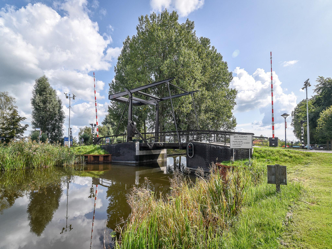 Others 5, Chalet in Friesland near Alde Feanen Park, Smallingerland