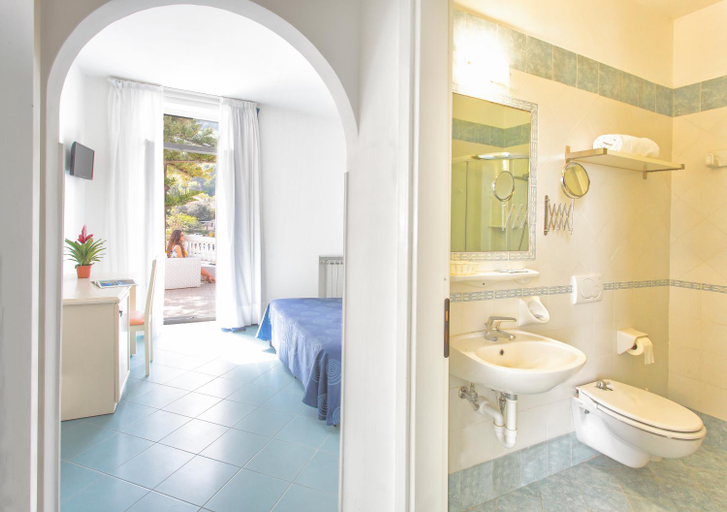 Bathroom, Hotel Terme Miramonte e Mare, Napoli