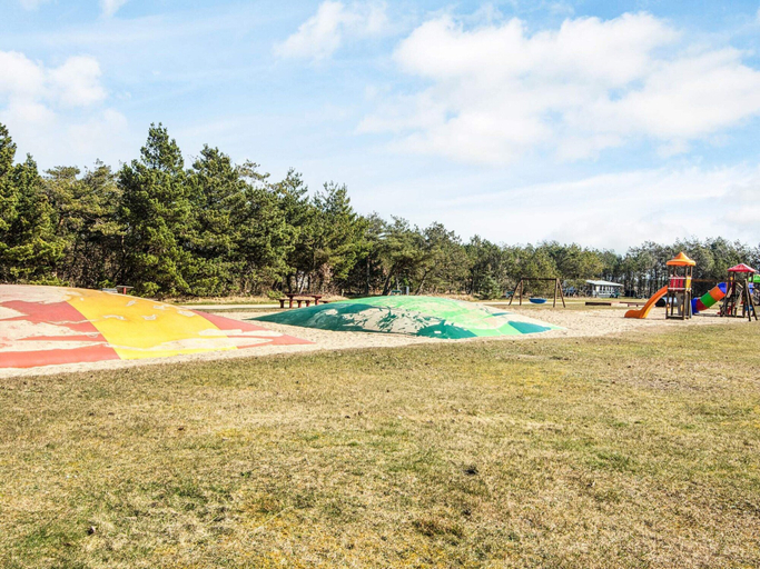 Children's area 5, Cabin in Camping Resort-shared Bathroom, Jammerbugt