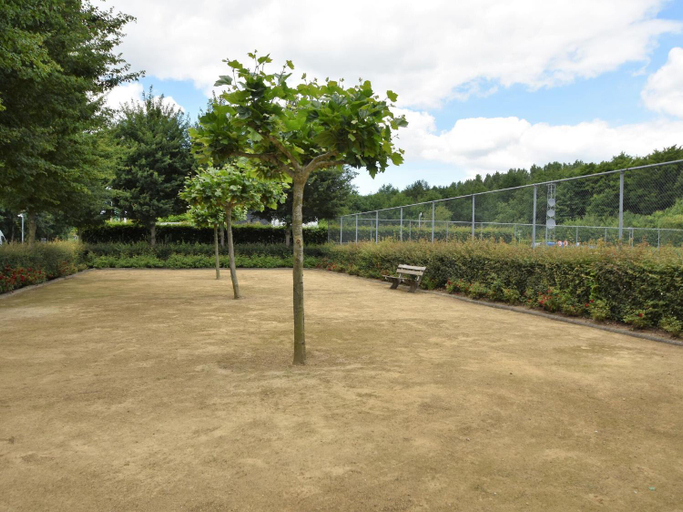 Others 2, Holiday Home in Flevoland with Pool, Zeewolde