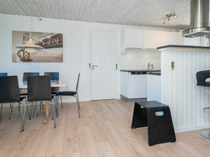Others 3, 6 Person Holiday Home in Allingabro-by Traum, Norddjurs