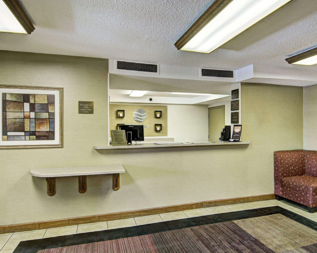 Public Area 3, Clarion Pointe Beckley, Raleigh