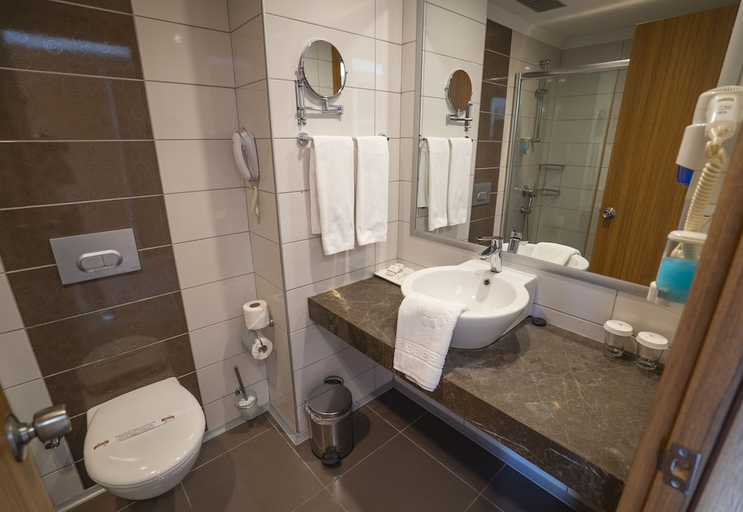 Bathroom 5, Annabella Diamond Hotel & Spa, Alanya