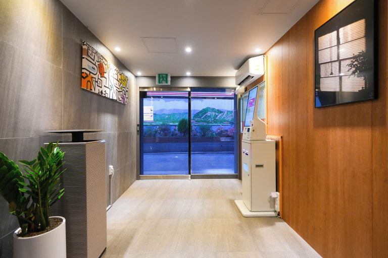 Others 4, Hotel Home, Yeongdeungpo