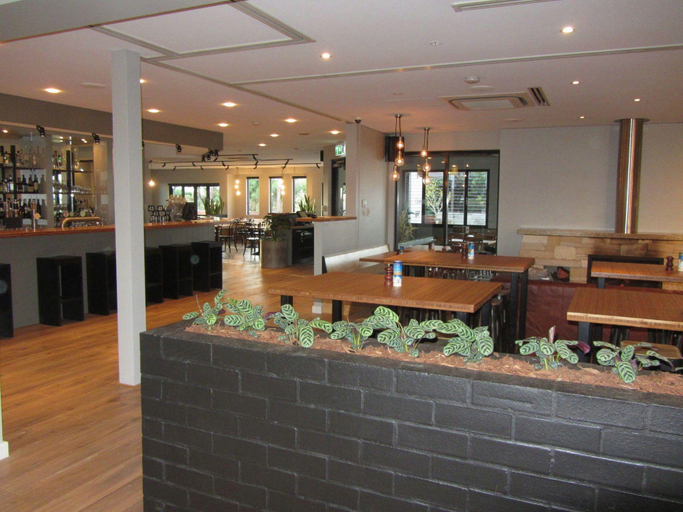 Food & Drinks 4, Margaret River Beach Apartments, Augusta-Margaret River