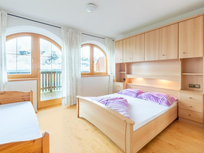 Others 4, Welcoming apartment in Stummerberg with terrace, Schwaz
