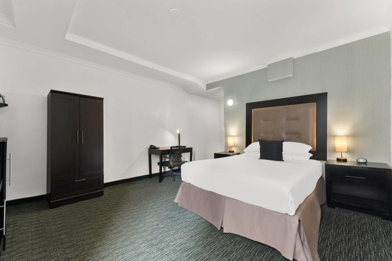 Bedroom 3, Quality Inn Philadelphia Center City, Philadelphia