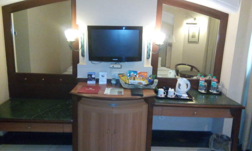 Room 2, Revival Lords Inn, Vadodara