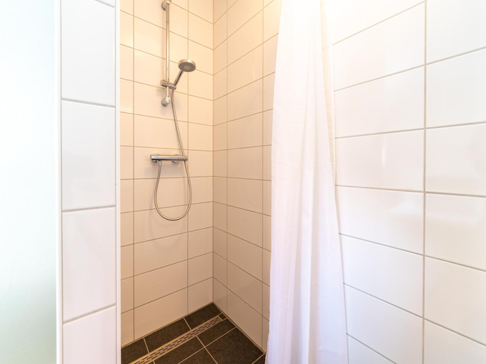 Bathroom 3, Your Coastal Retreat with Pool, Tholen